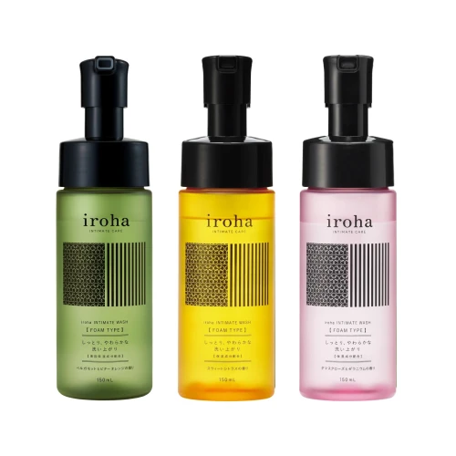 На фото піна для інтимного догляду Iroha Intimate Wash Foam Type Damask Rose and Geranium 150 мл